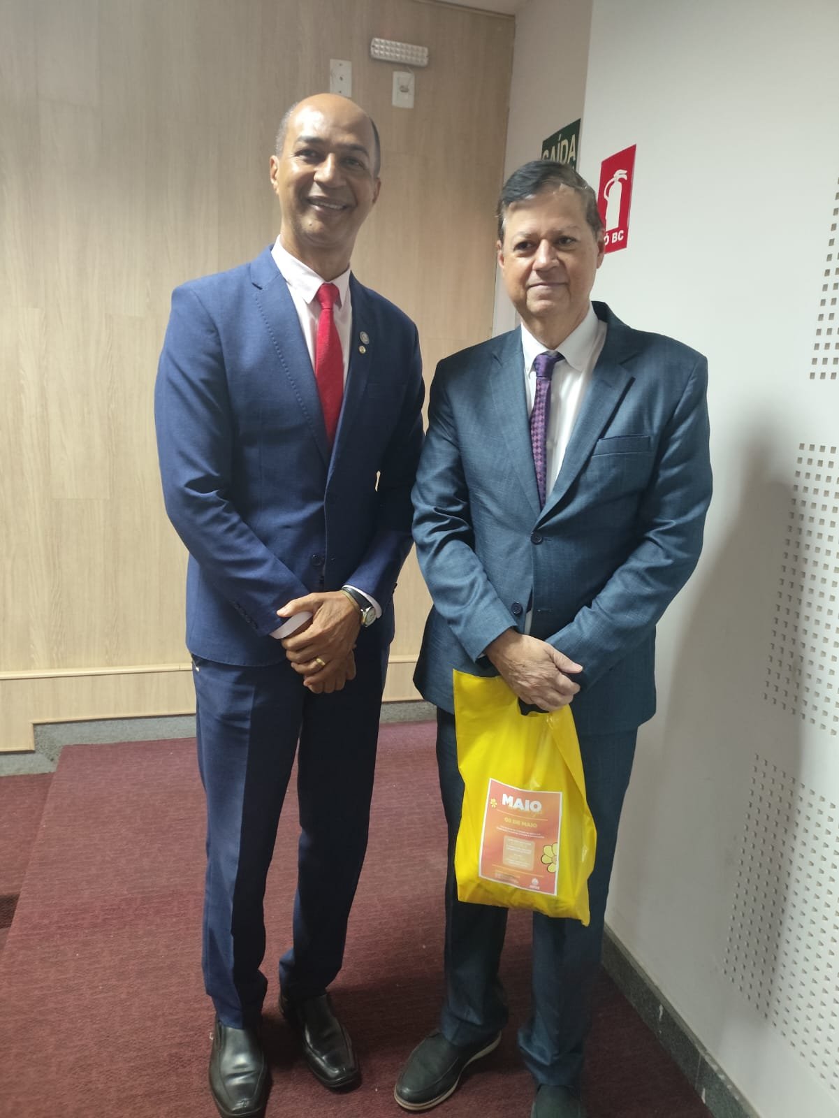 Encontro da liderança do Instituto Evolare com autoridade